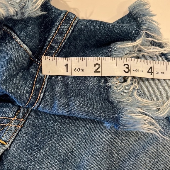 7 For All Mankind Cutoff Shorts Size 28 - Picture 8 of 16